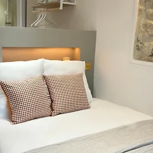 Hotel Paris Amore Отель
